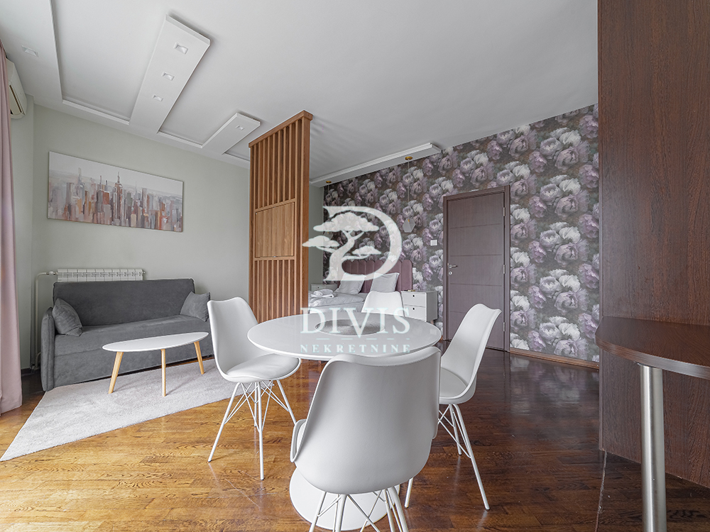 Slika 1 - Bulevar despota Stefana , Petosoban stan na prodaju, 109m2, 598.000€